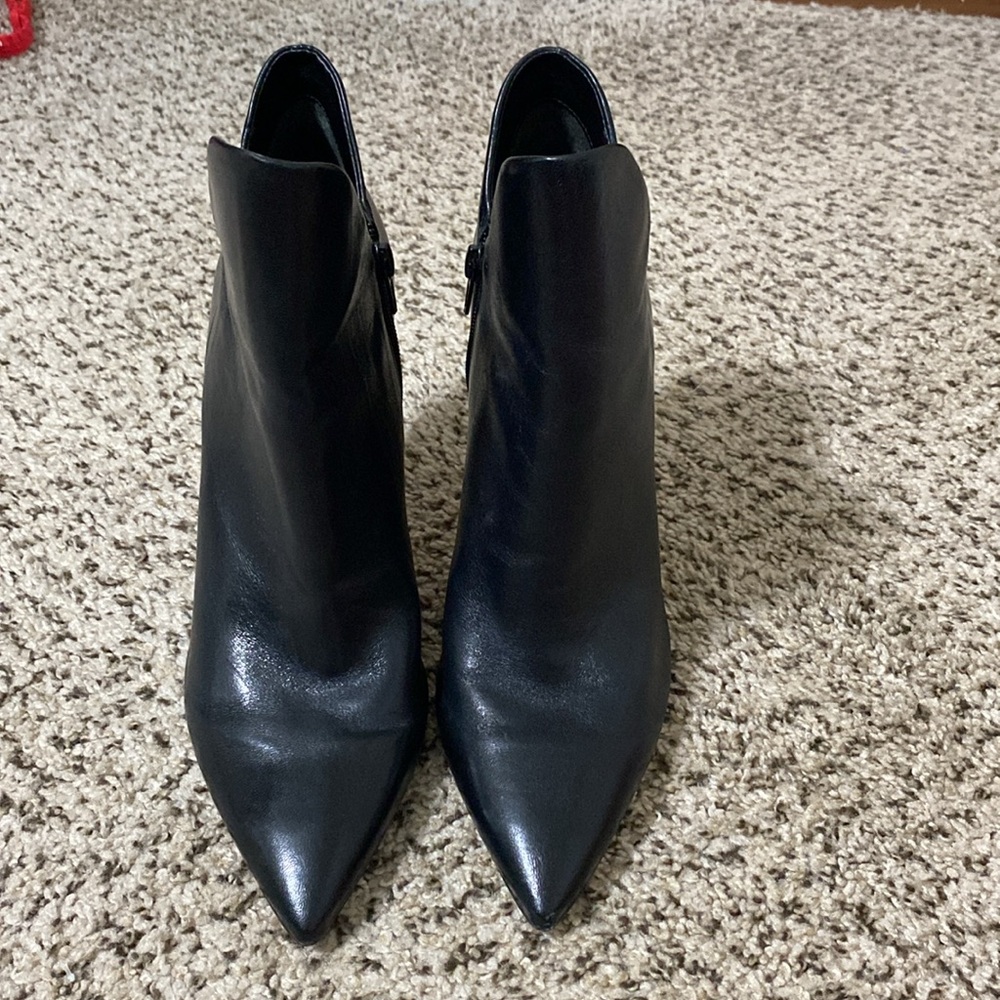 Gianni Bini black leather booties - worn one or two times - size 10 - Picture 4 of 9